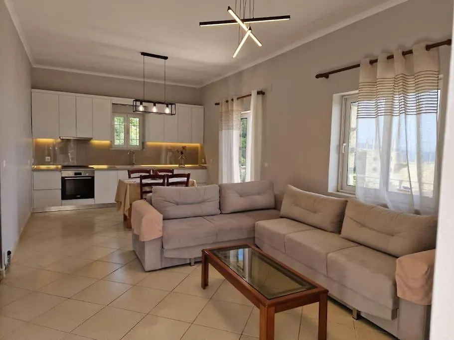 Holiday home Lila Blue Villa Qeparo