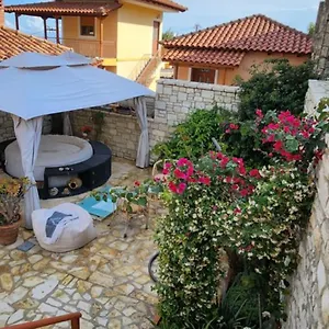 Porta Qeparo